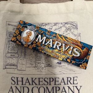 Marvis Dreamy Osmanthus Italian Luxury Toothpaste Garden Apricot & Peach 75ml